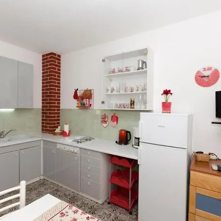 Apartment Sim *