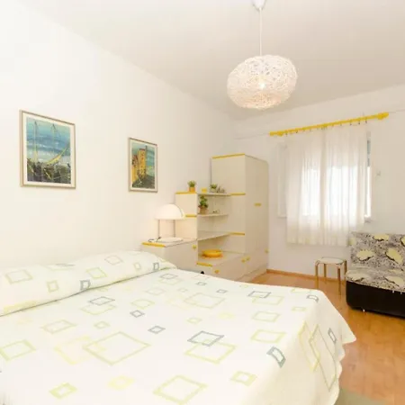 Sim Apartment *