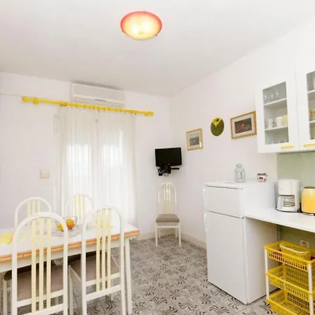 Apartment Sim *
