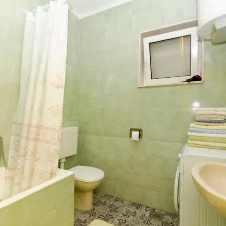 Sim Apartment Bol
